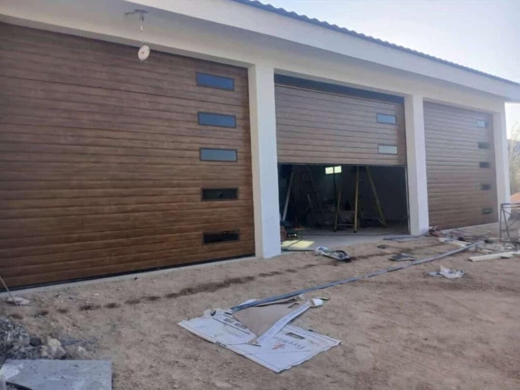Instalación profesional de puertas seccionales